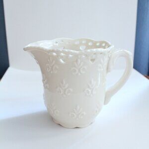 Skye McGhie Cream Lace Creamer